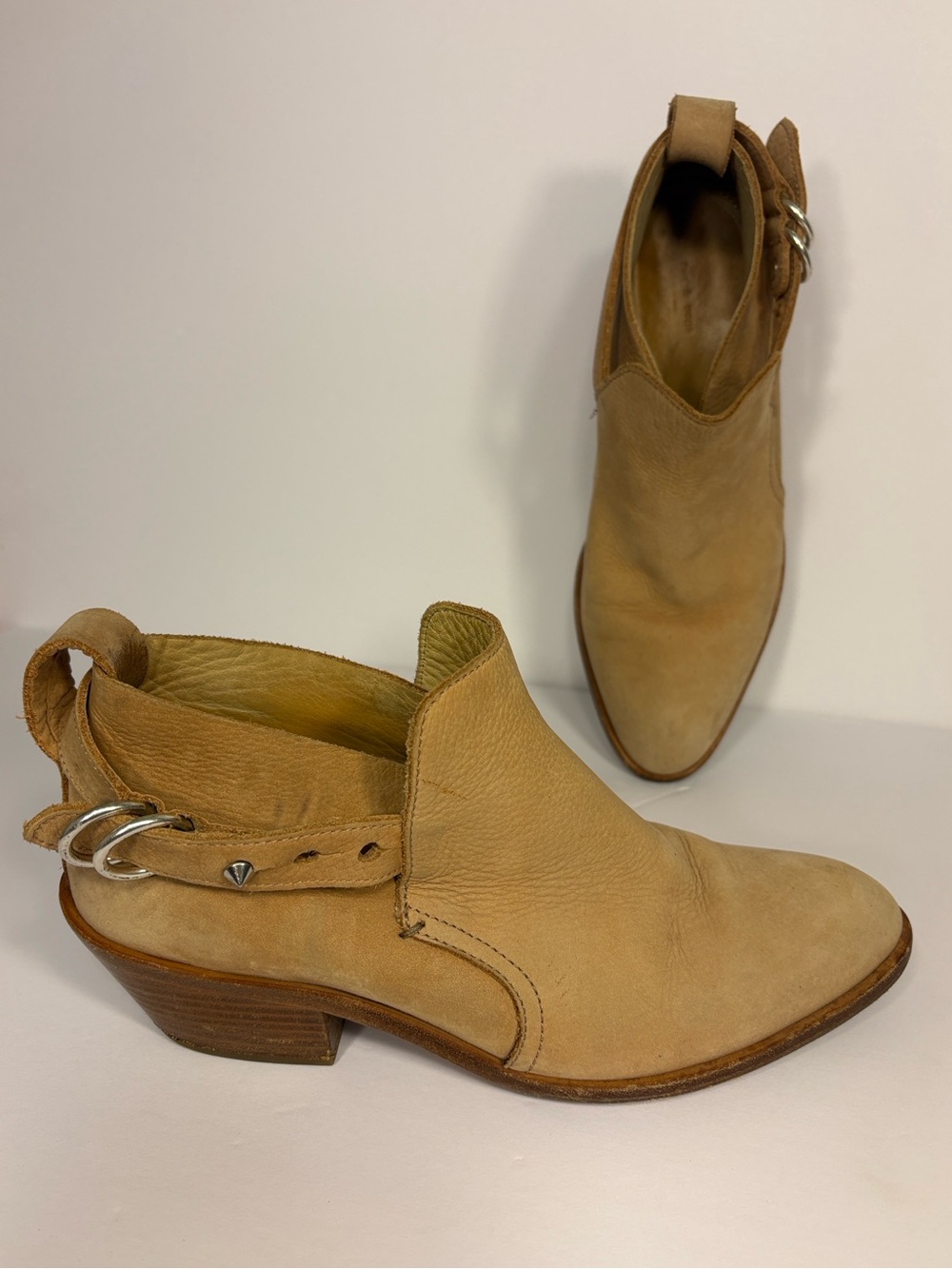 Rag & Bone Sullivan Tan Soft Leather Ankle Booties w/ Spike & Ring Buckle Strap